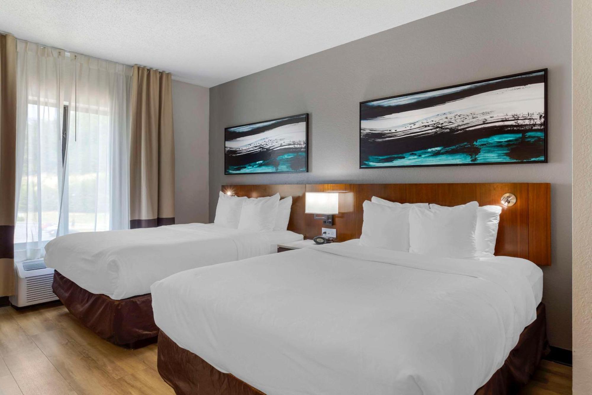 Comfort Sevierville Hotel