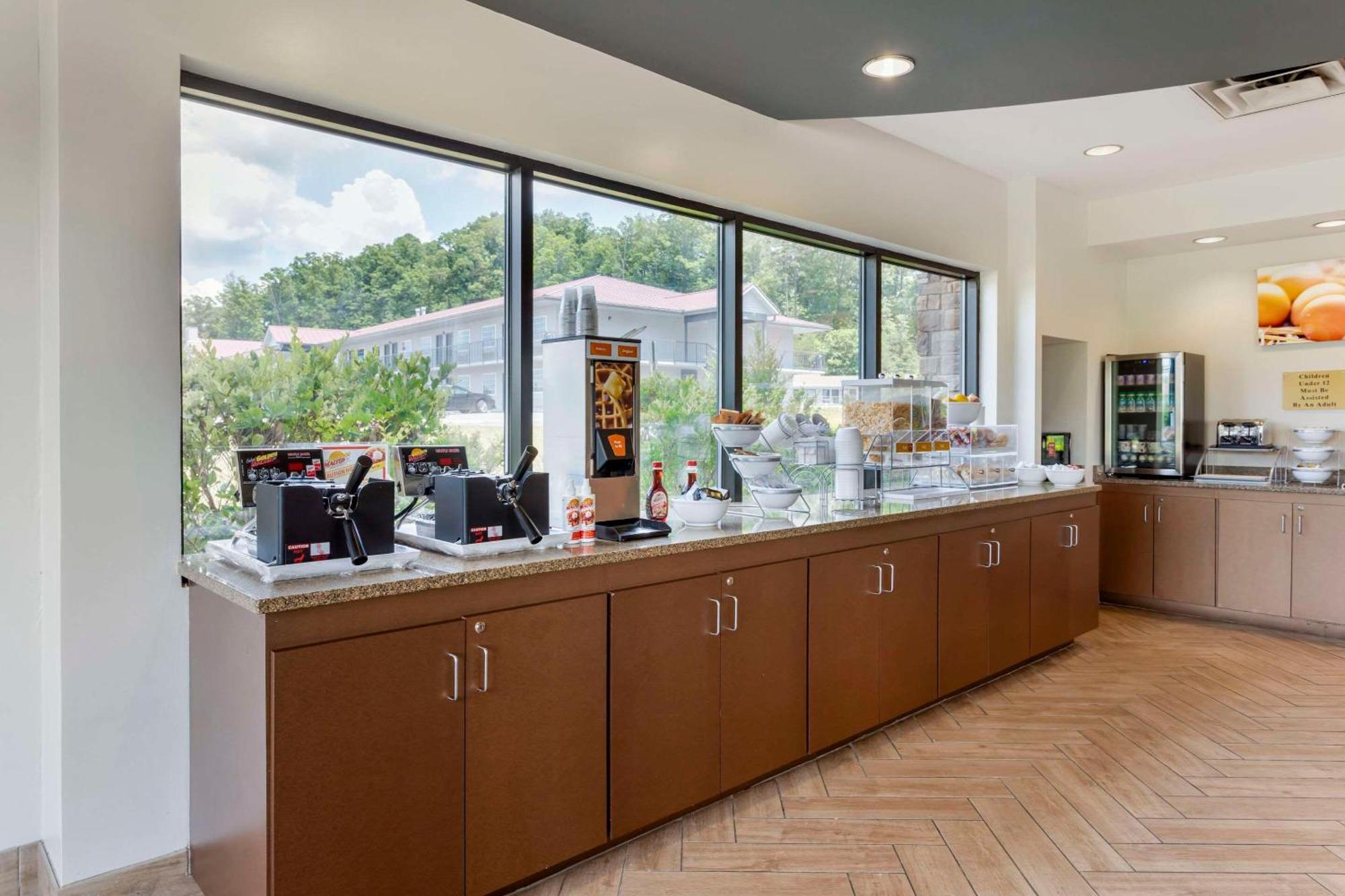 Comfort Sevierville 3*