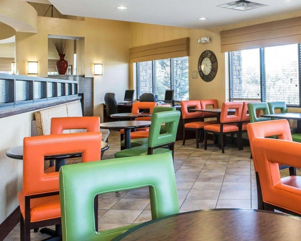 Comfort Sevierville 3*